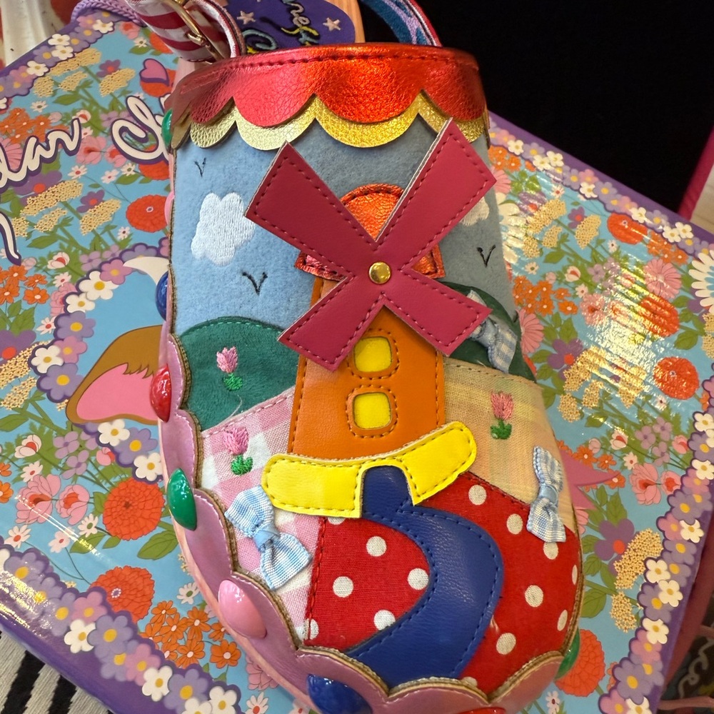 Irregular Choice Your Biggest Fan - Picture 1 of 6